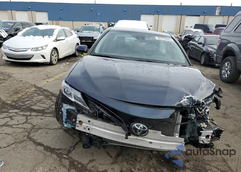 2021 Toyota Camry Le из США, поврежденный, VIN 4T1C11AK6MU487053